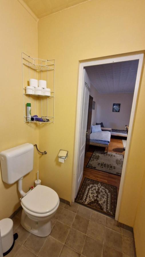 Friendly Apartment In The Suburb. Budapest Esterno foto
