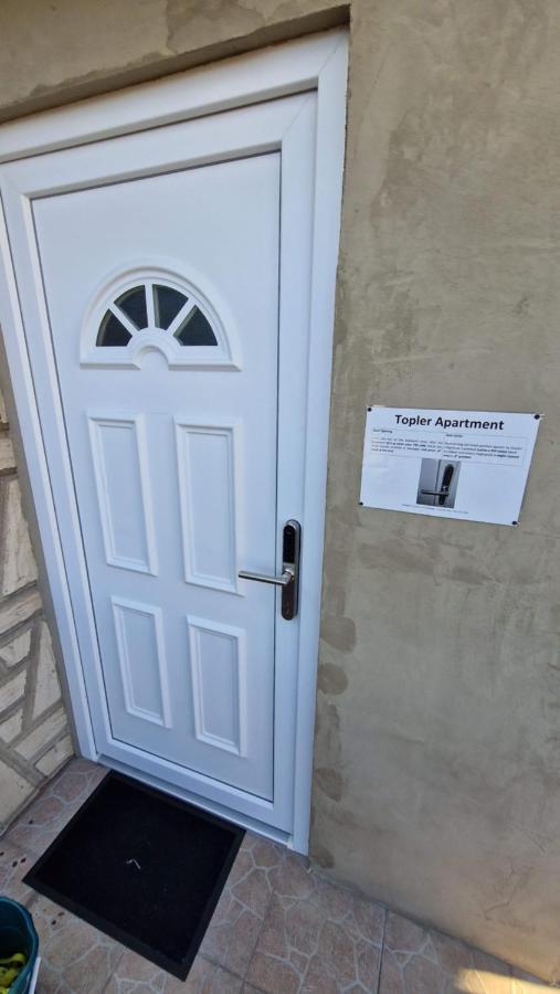 Friendly Apartment In The Suburb. Budapest Esterno foto